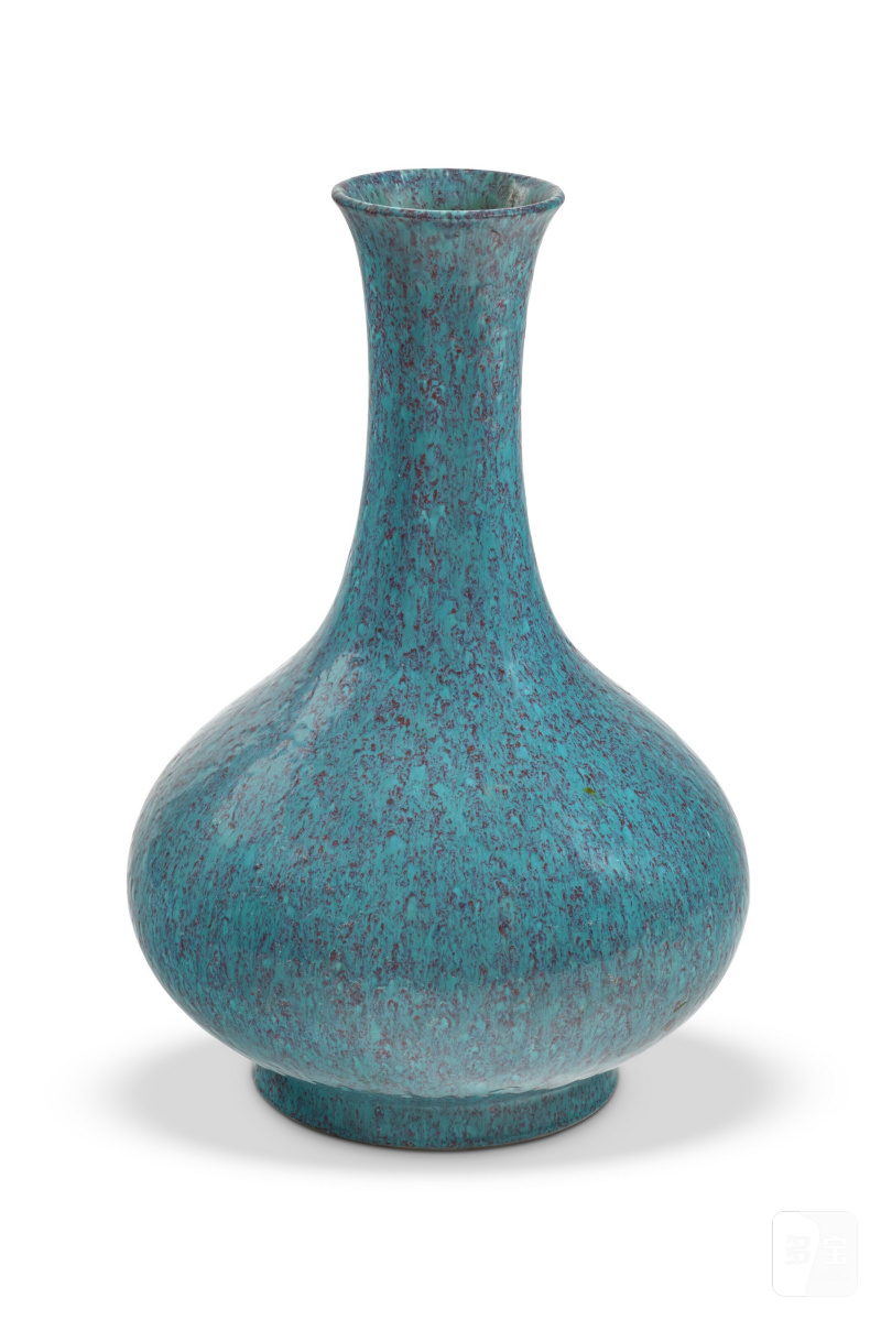 VASE EN PORCELAINE ÉMAILLÉE OEUF DE PIGEON  CHINE, DYNASTIE QING, MARQUE À SIX CARACTÈRES EN CREUX ET ÉPOQUE YONGZHENG (1723-1735) - 图4